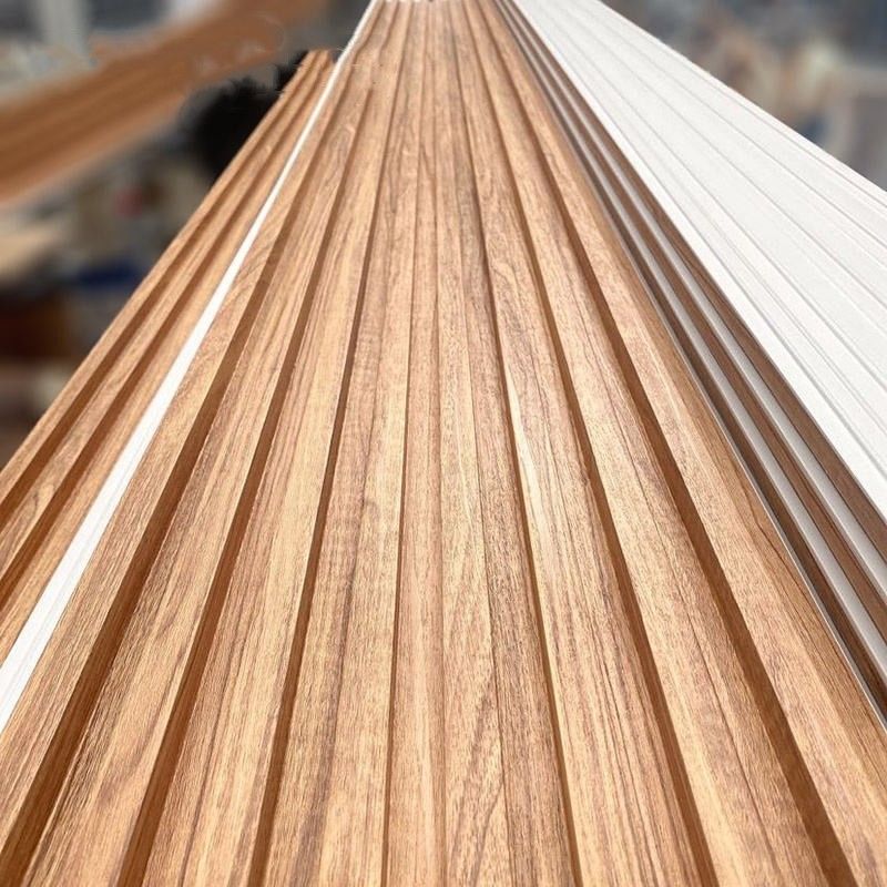 공장 실내 장식 PVC 코팅 클래딩 벽 보드 WPC 내부 플루팅 벽 패널