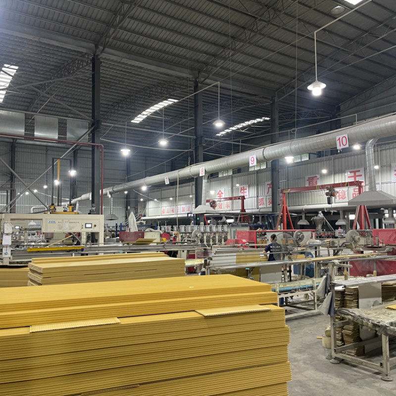 대나무 석탄 나무 플레어 보드 거울 사이딩 방화 방지 PVC 벽 패널 아파트 사무실