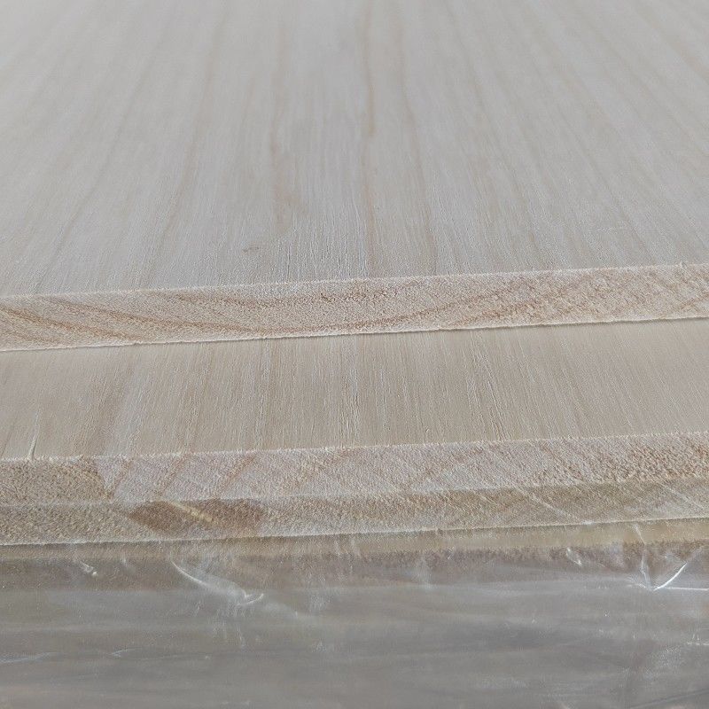 파울루니아 단단한 나무 가장자리 접착판 가구 습도 함수 8%~12% 내구성 견고한 디자인