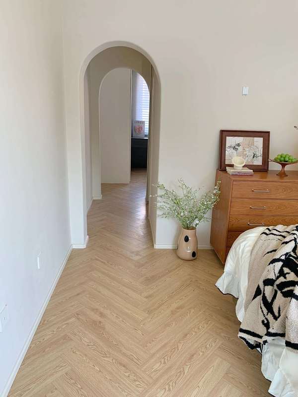 8mm 12mm 딱딱한 코어 럭셔리 비닐 클릭 바닥 프리미엄 나무 헤링본 반 미끄러기 피소 Spc 클릭 5mm 판지 바닥