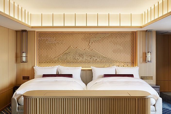 일본식 하이테크놀로지 가구나 창문용 전통 목재 꽃 칩 또는 쿠미코