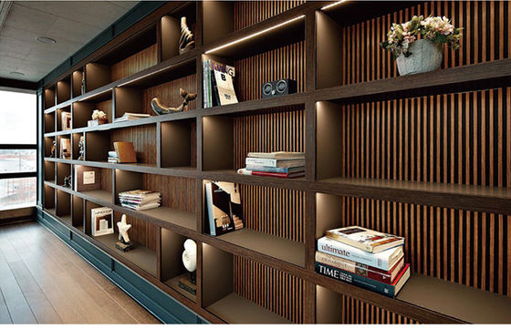 FSC 나무로 된 섬유 내부 WPC 벽판지 방습 주문 제작된 로고