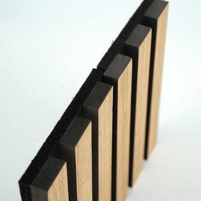 방화성 패널 Wpc 인테리어 내구성 천연 오크 어쿠스틱 슬레이트 방수성