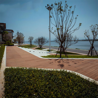 대중적 인 공학적 대나무 바닥 외부