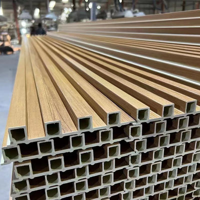 SONSILL UTO 목재 곡물 PVC 실내 장식품 Wpc 플루트 벽판 클래싱 실내 장식품